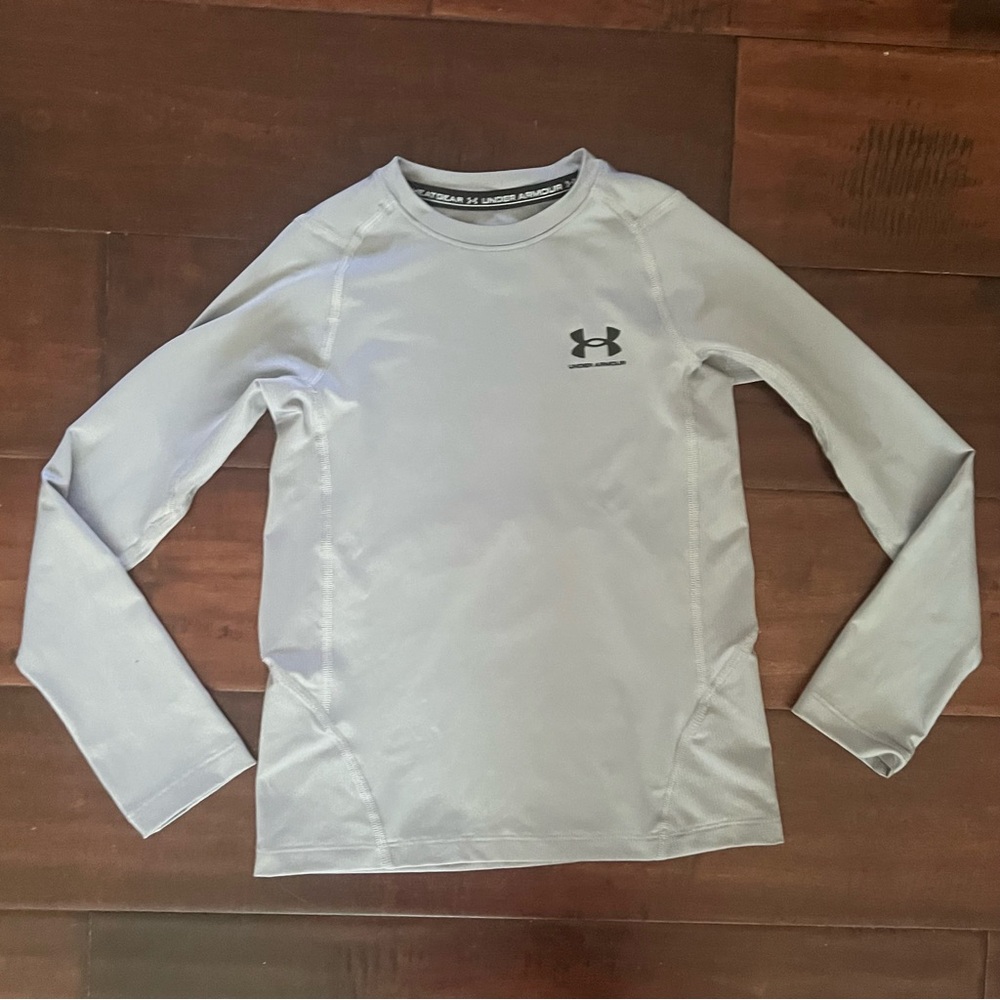 Boys Under Armour Heatgear Top size small